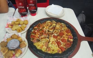 Pizza Hut food