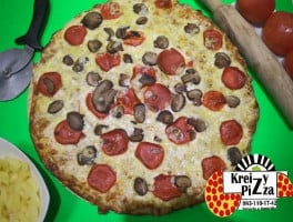 Kreizy Pizza food