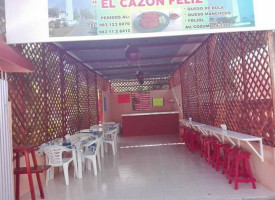 Marisqueria El CazÓn Feliz inside