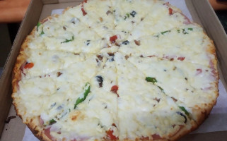 Jasahos Pizzas food