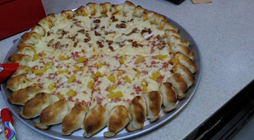 Manzanillo Pizzas food