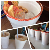 Micheladas Y Mariscos El Abogado inside