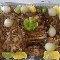 Carnitas Porky 's food