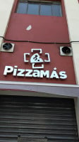 Pizza Más food