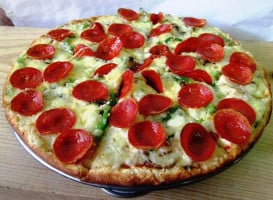 Eduardo´s Pizza food