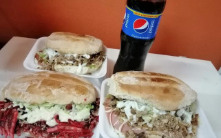 Taquería El Güero Servicio A Domicilio food