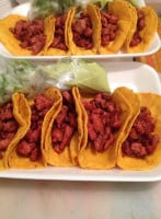 Tacos Y Gringas El Canelo food