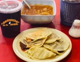 Gorditas Tampico (puente) food