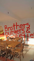 Brothers Burgers Baguetts food