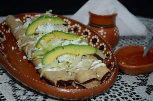 El Sabor De México food