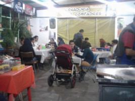 Cenaduria Los Compadres food