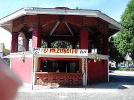 El Mezoncito outside