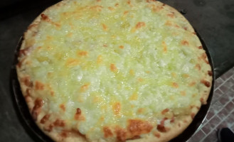 Chavez Pizza food