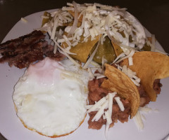 Las Moras Café food