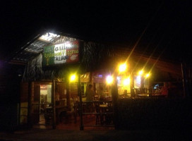 Mi Casita Pizzeria outside