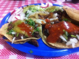 Taquería El Bigotes food