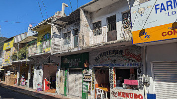 Birrieria Sayula En Manzanillo outside