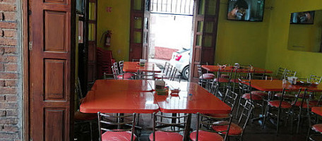 Tacos El Güero inside