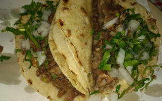 Tacos De Cabeza De Res Stalyn food