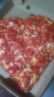 Gil's Pizzas food