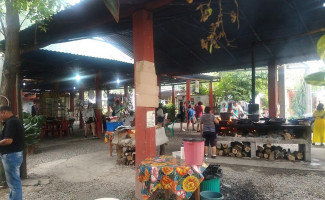 Taco Loco 2 Buffet outside