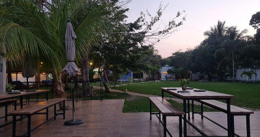 Jaguara Lagoon Shore Club outside