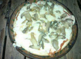 Yardas Pizza food