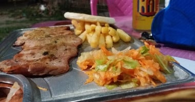 Los Asados De Willy food