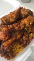 Yussy's Kitchen food