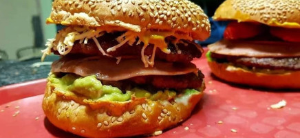 Los Tios Hamburguesas food