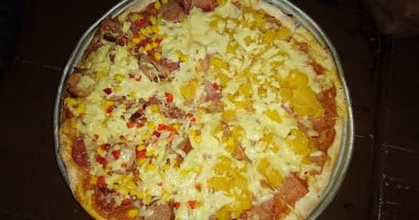 Pizzas Del Alemán food