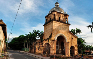 Leños De Mi Tierra outside