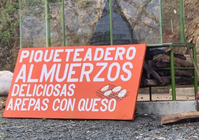 Piqueteadero Los Pinos menu