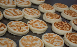 Arepas El Gato food