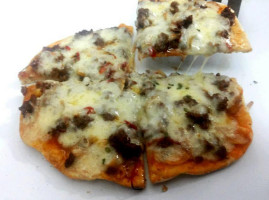 Bocados Gourmet Pizzeria food