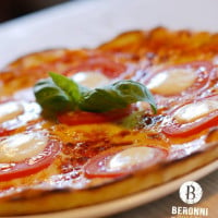 Beronni Pizza food