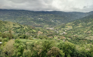 Piqueteadero El Mirador outside