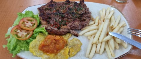 La Colina Parrilla Campestre food