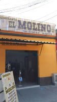 El Molino outside