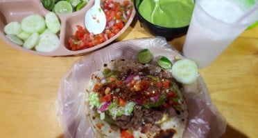 Taqueria Los Negros food