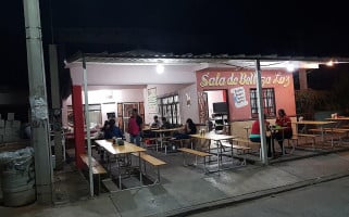 Taqueria Los Negros outside