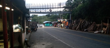 Piqueteadero Estrada outside