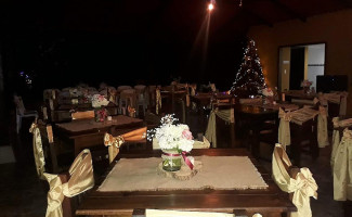 El Rancho De Juancho inside