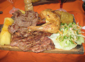 Restaurate Carbonera food