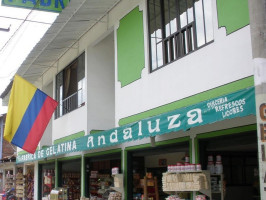 Fábrica De Gelatinas Andaluza outside