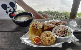 Centro Recreacional Y Pesca Deportiva Lusitania food
