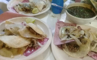 Taqueria Los Chalanes food