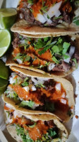 Taquería El Chino food