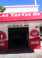 Tortas Juan outside