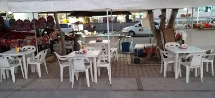 Hot Dogs El Richy Dentro